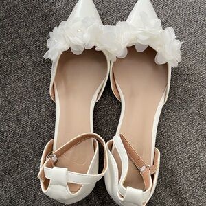 Elegant White Floral Women's Shoes